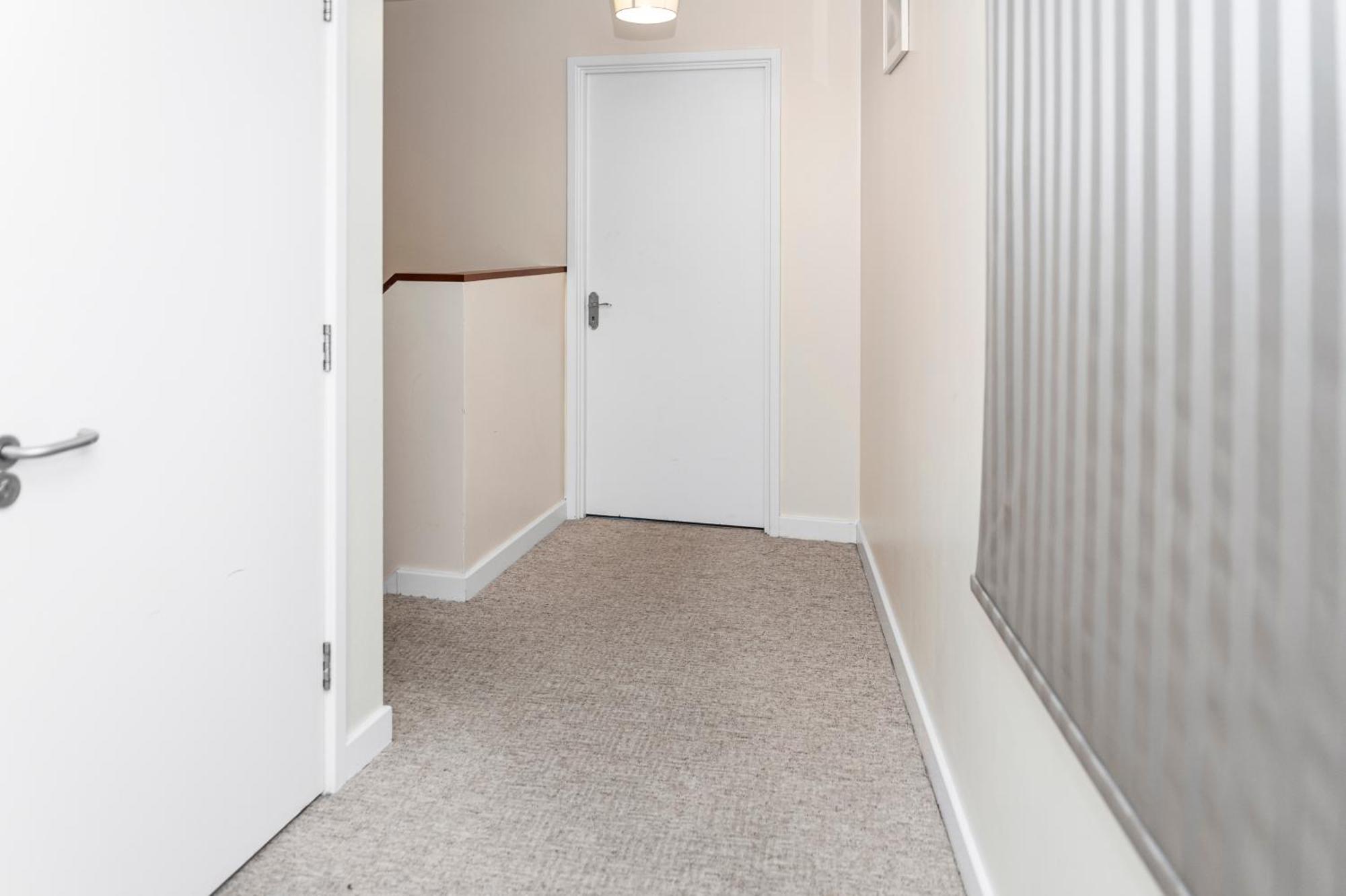 Apartment Comfy 5 Min Walk To Barking Station