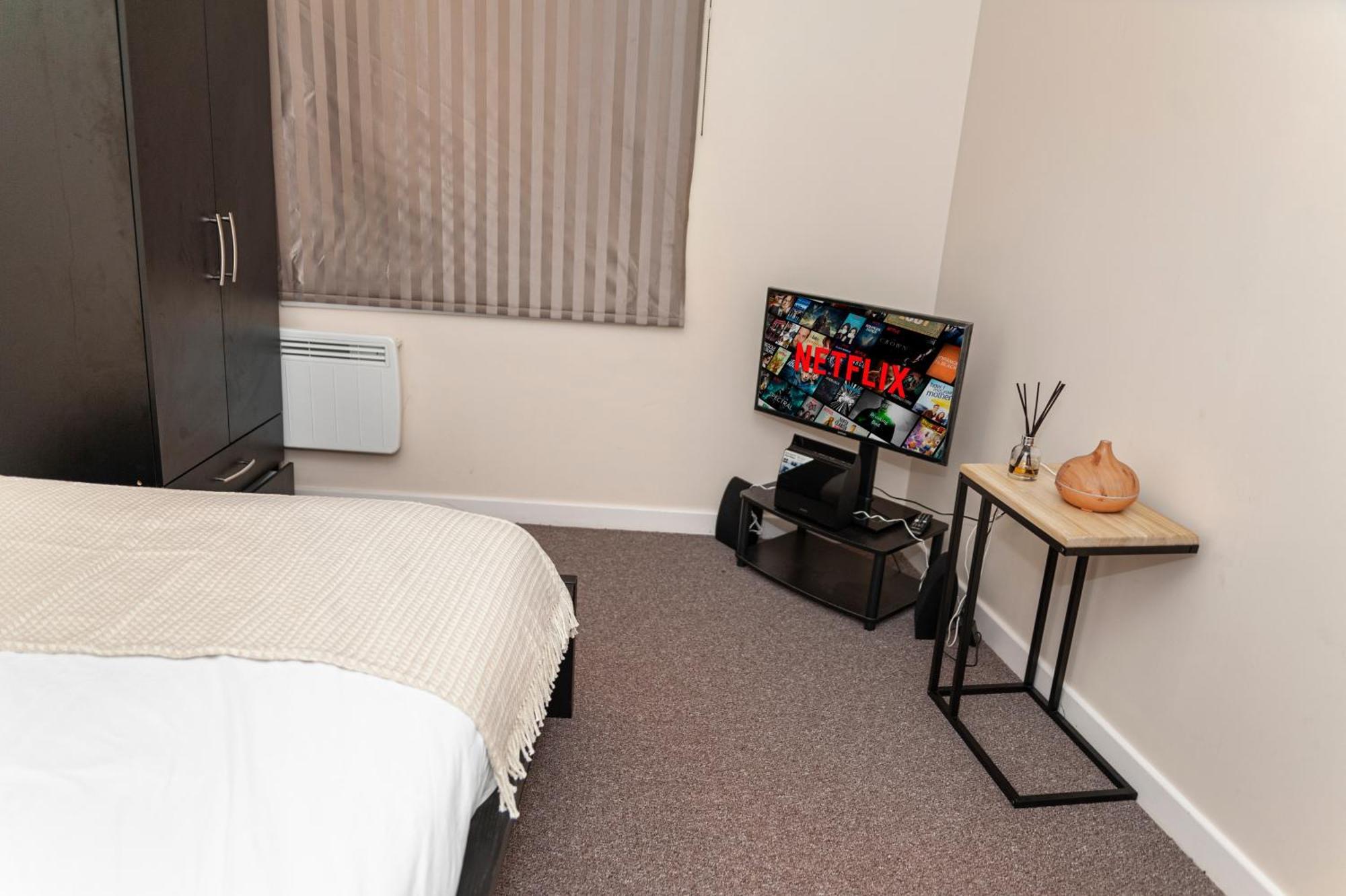 Comfy 5 Min Walk To Barking Station *